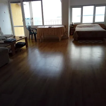 Grandview Apartament *